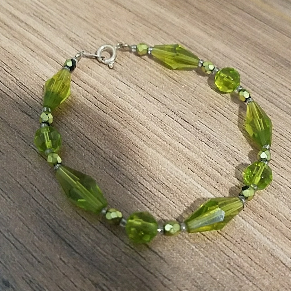 Green bracelet